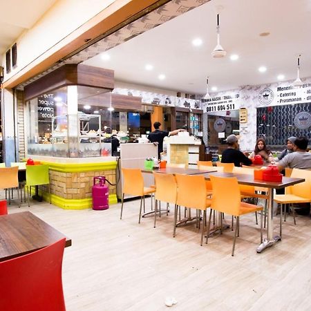 Ak Hotel Nagoya Hill Batam Kültér fotó