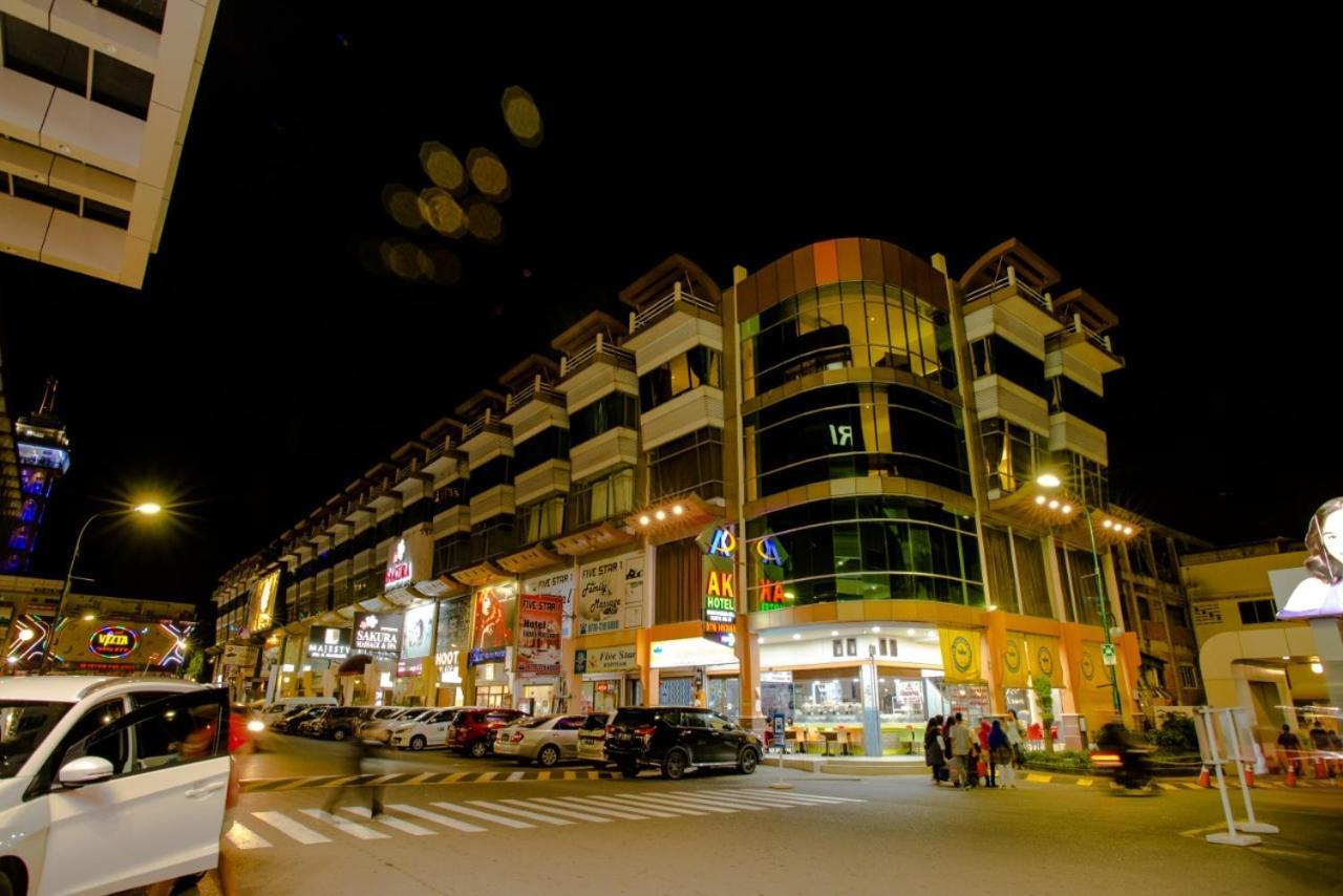 Ak Hotel Nagoya Hill Batam Kültér fotó